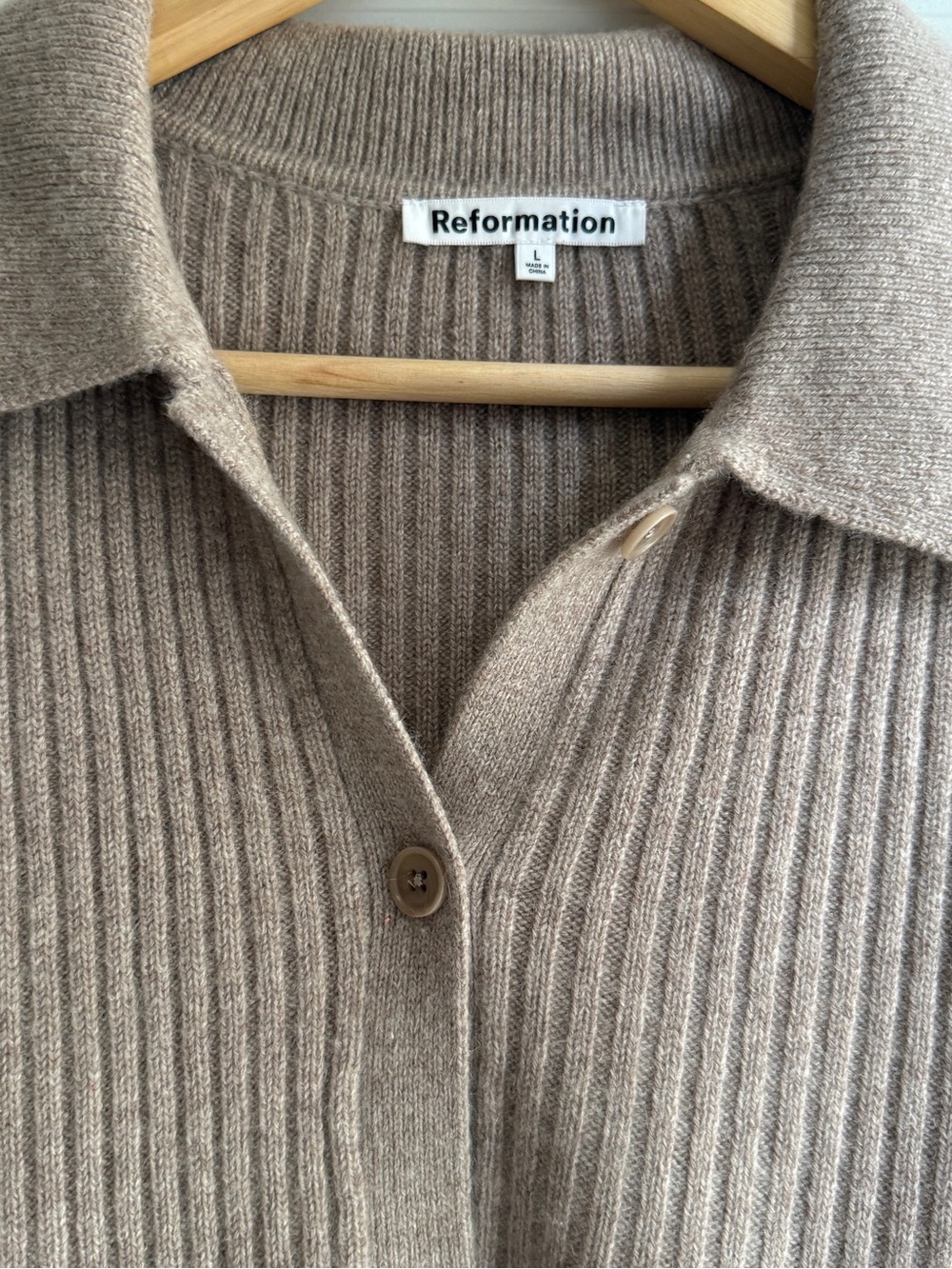 Reformation Fantino Cashmere Collared Cardigan - Taupe - Picture 3 of 8